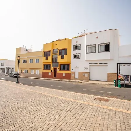 Casa Checa 1 * Cotillo