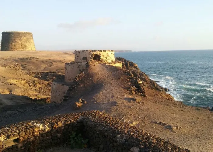 Casa Checa 1 * Cotillo