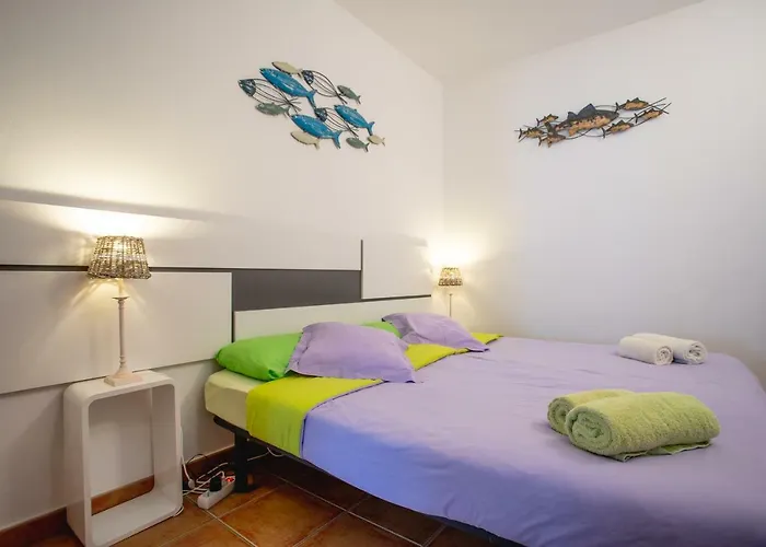 Casa Checa 1 *